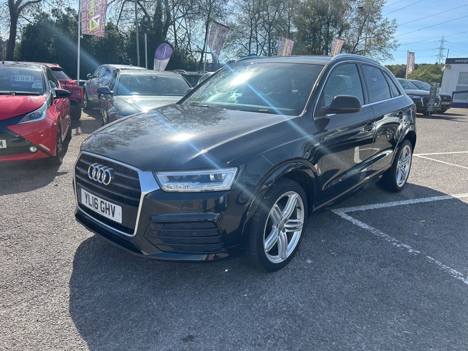 Audi Q3 Listing Image