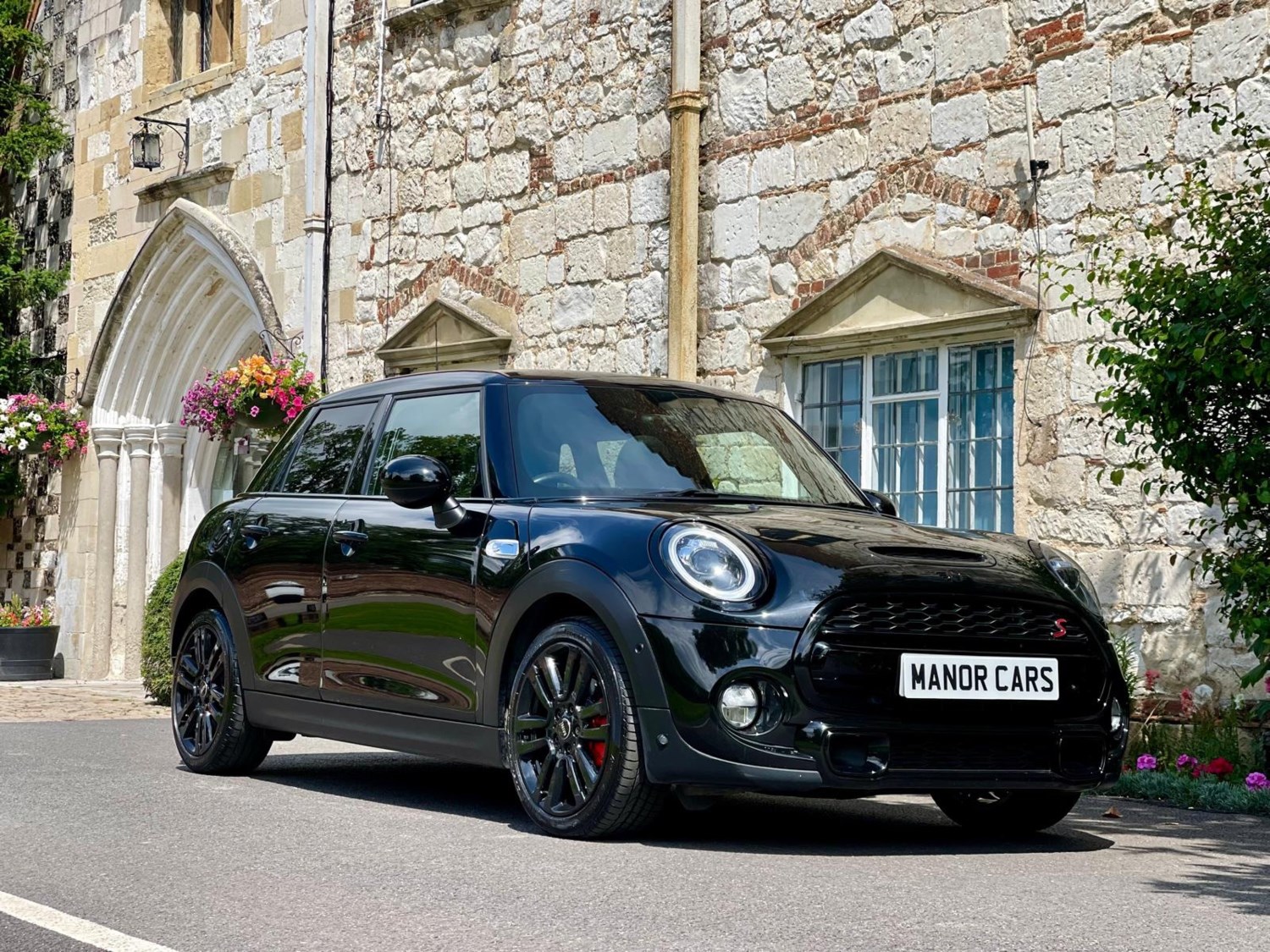 MINI Hatch Listing Image