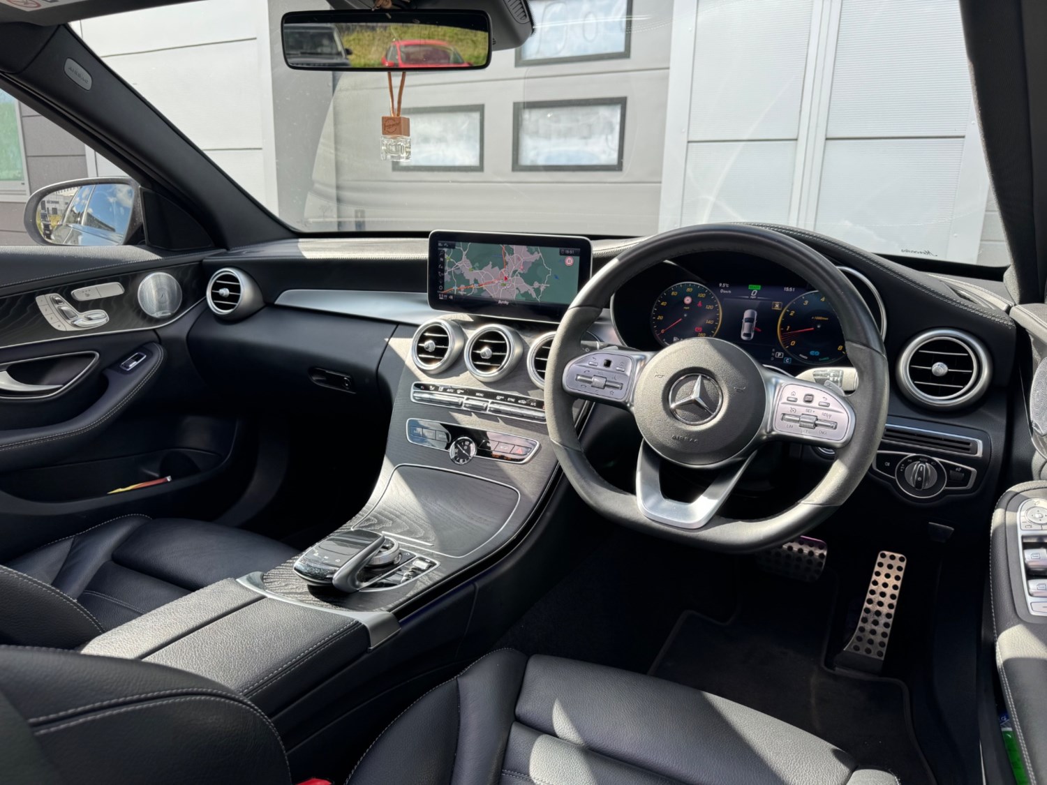 Mercedes-Benz C-Class Listing Image