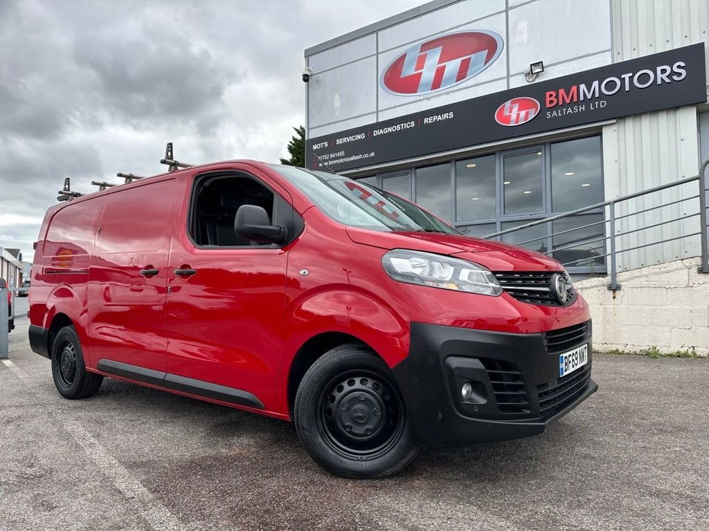 Vauxhall Vivaro Listing Image