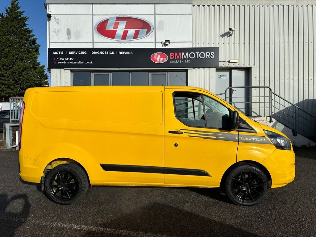 Ford Transit Custom Listing Image