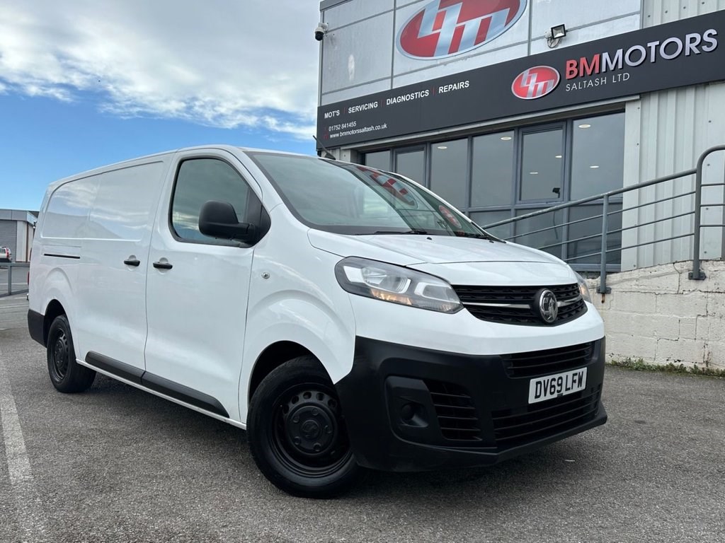 Vauxhall Vivaro Listing Image