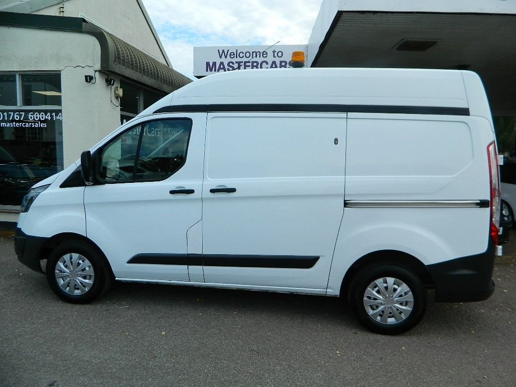 Ford Transit Custom Listing Image