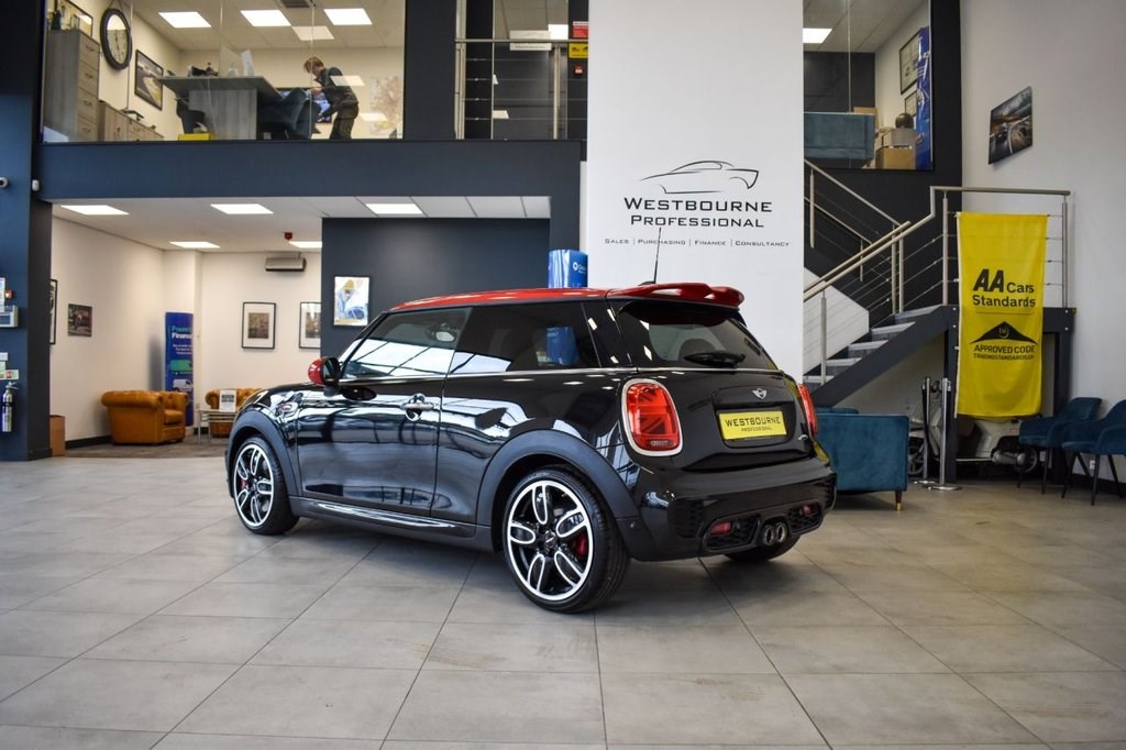 MINI Hatch Listing Image