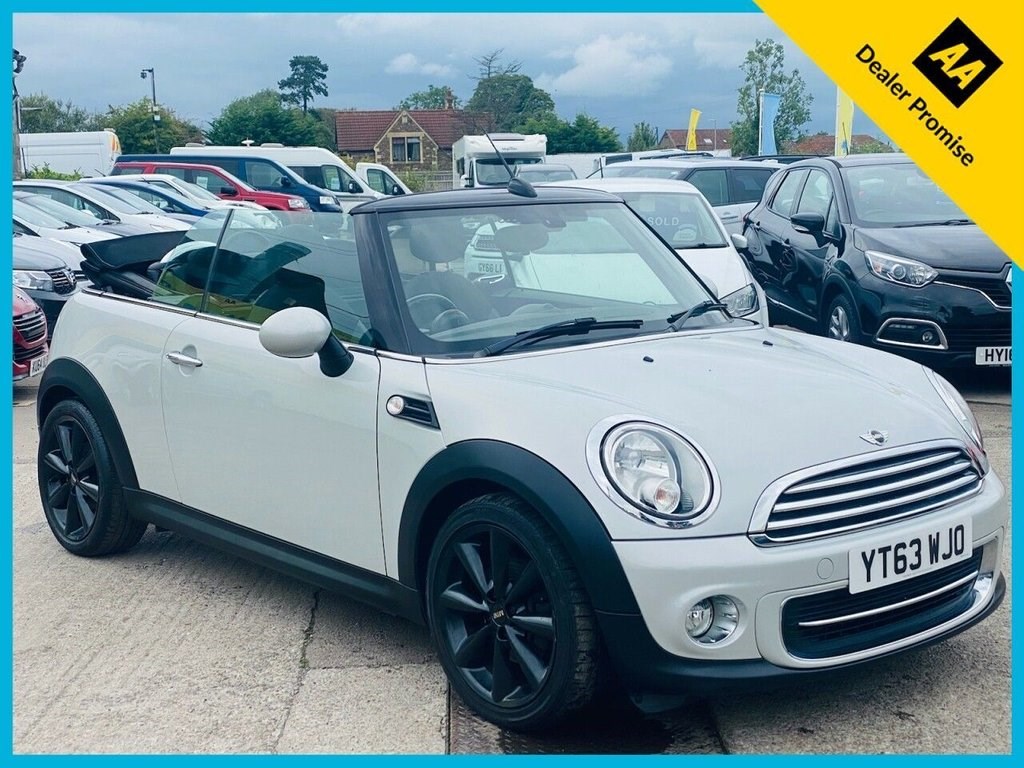 MINI Convertible Listing Image