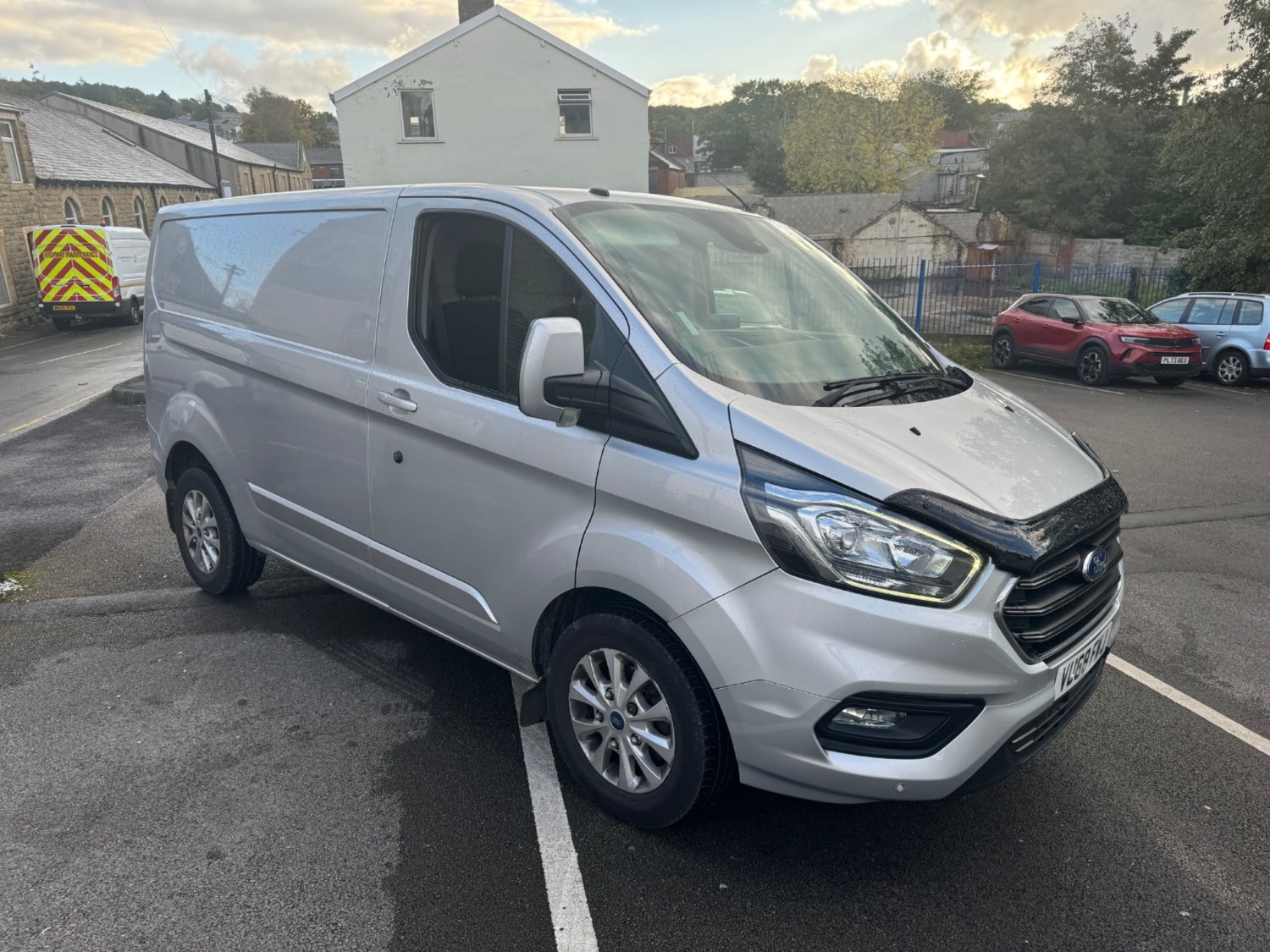 Ford Transit Custom Listing Image