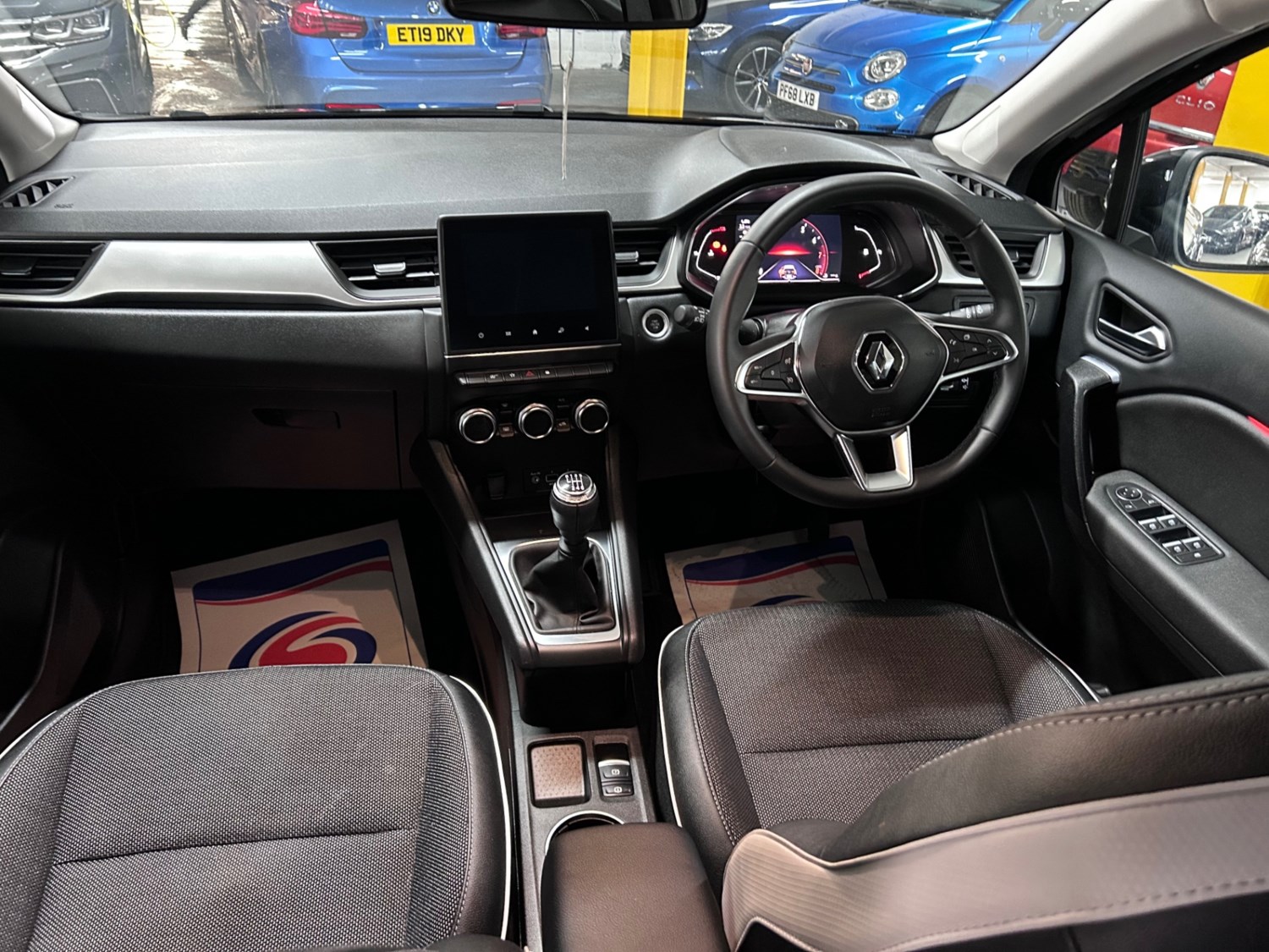 Renault Captur Listing Image