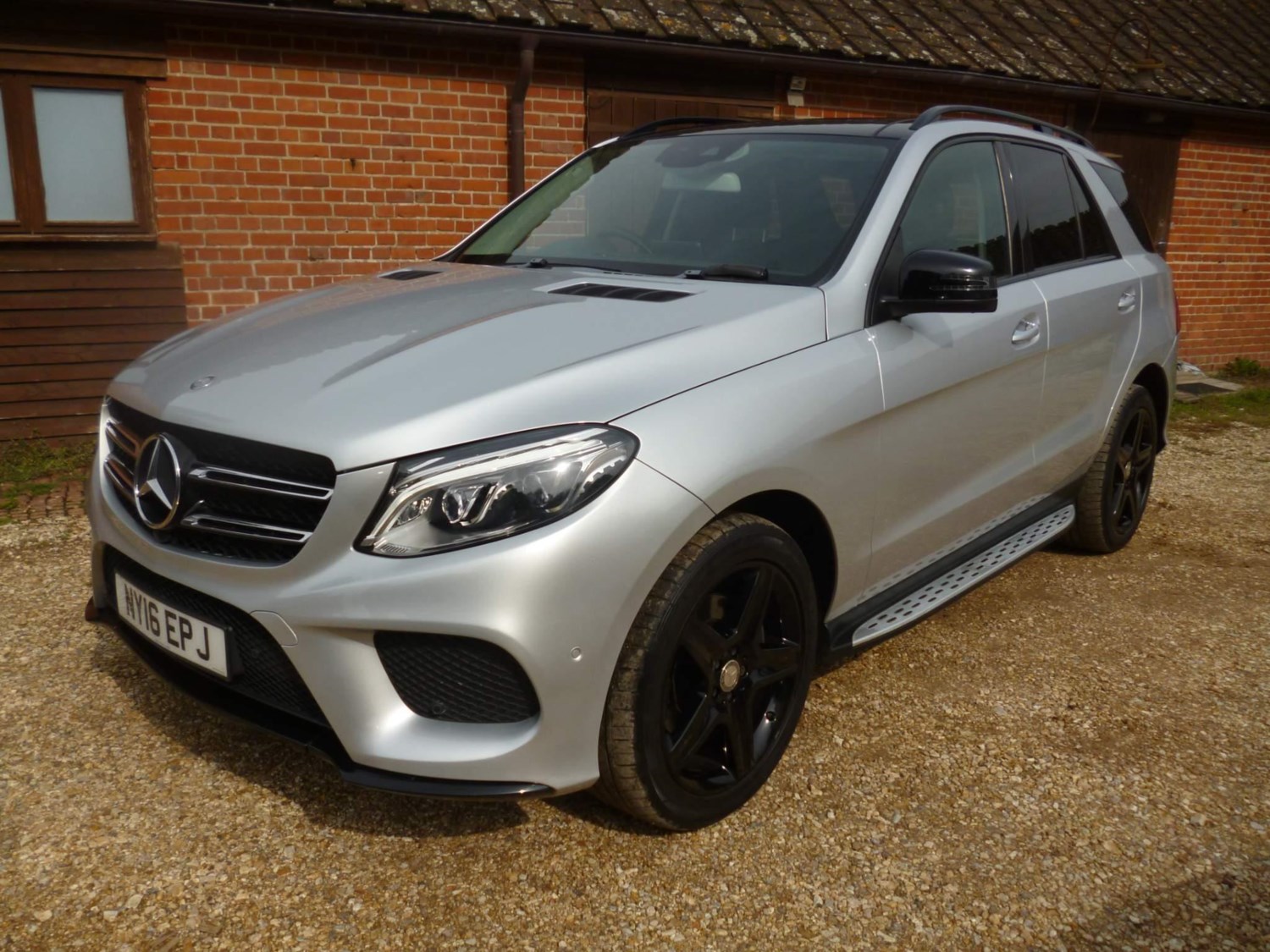 Mercedes-Benz GLE Listing Image