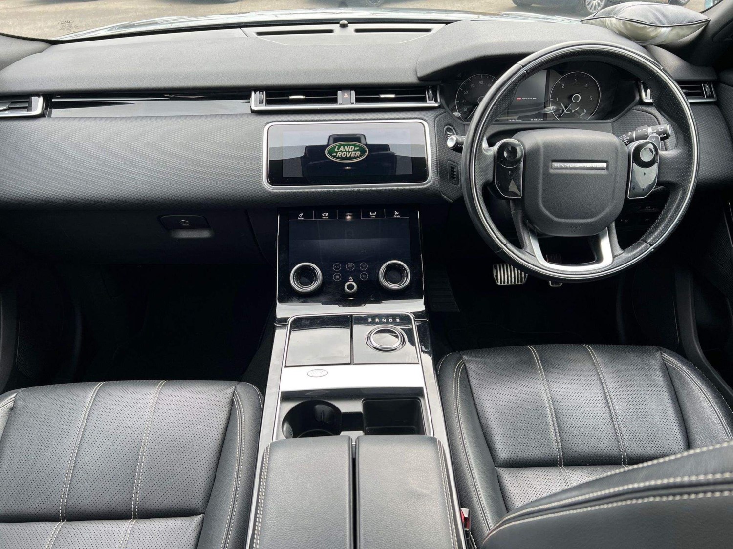 Land Rover Range Rover Velar Listing Image