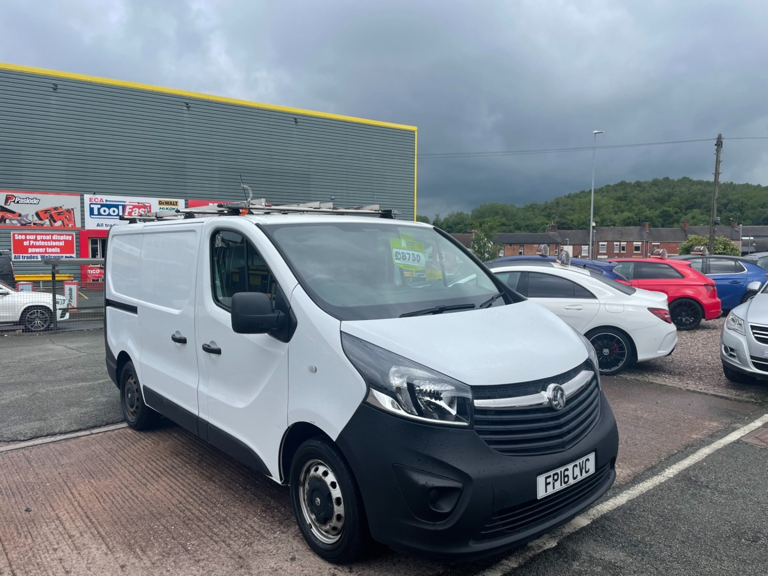 Vauxhall Vivaro Listing Image