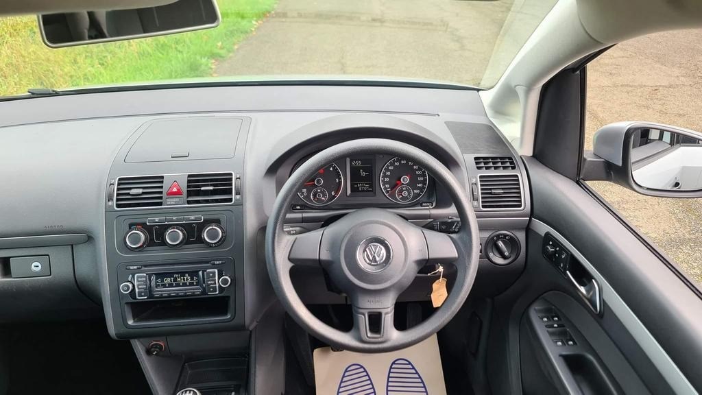 Volkswagen Touran Listing Image