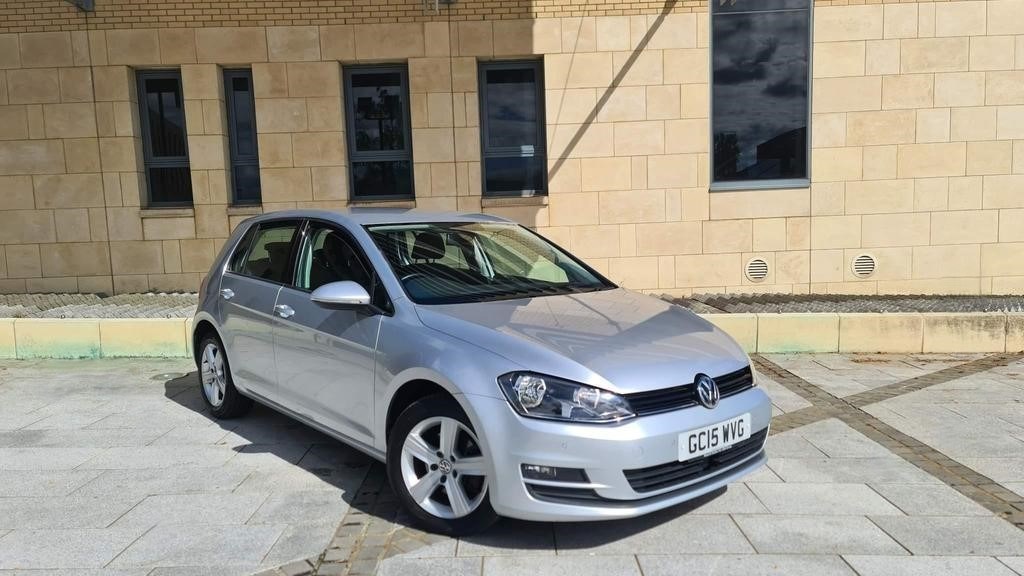 Volkswagen Golf Listing Image