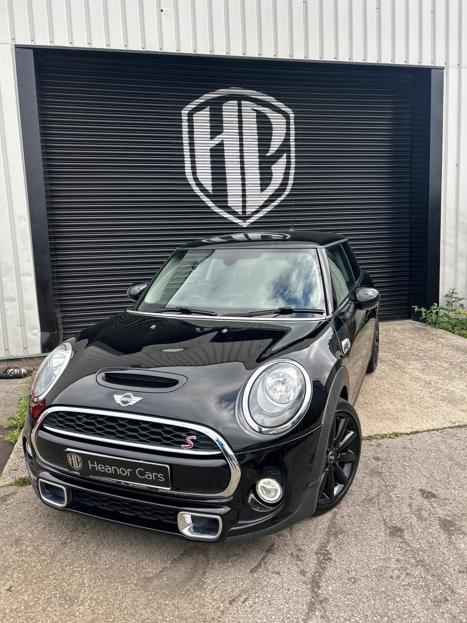 MINI Hatch Listing Image