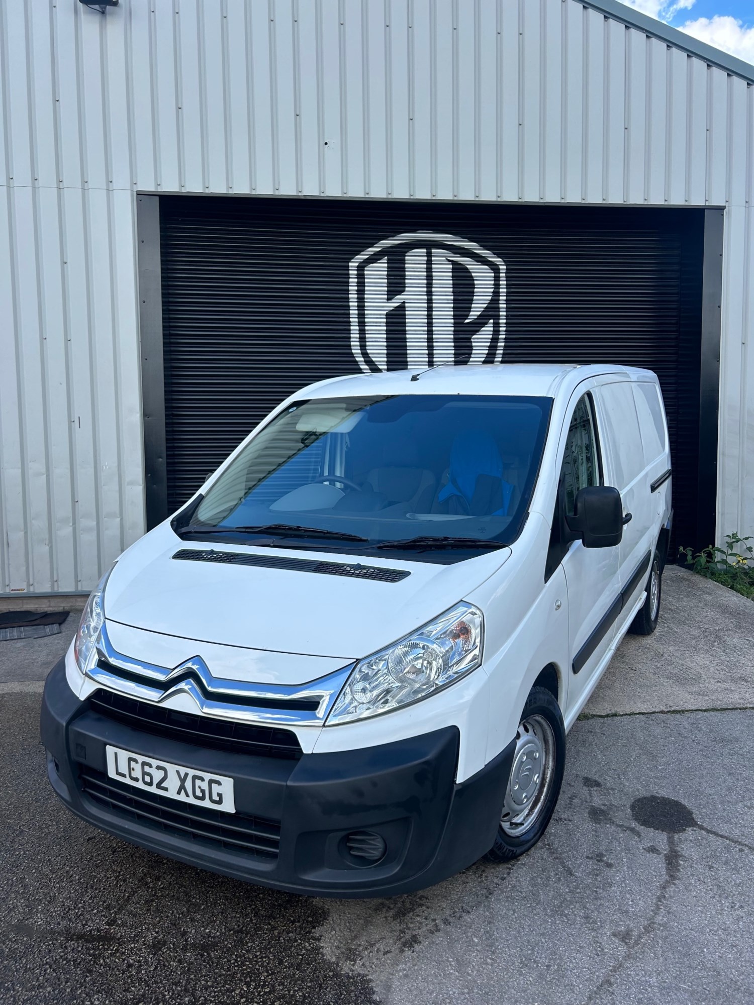 Citroen Dispatch Listing Image