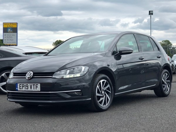 Volkswagen Golf Listing Image