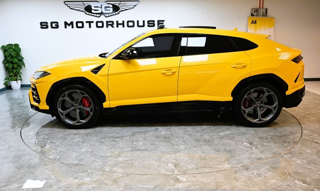 Lamborghini Urus Listing Image