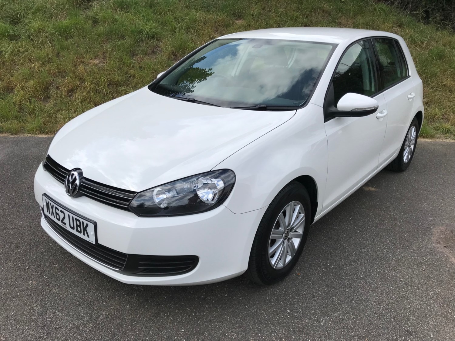 Volkswagen Golf Listing Image