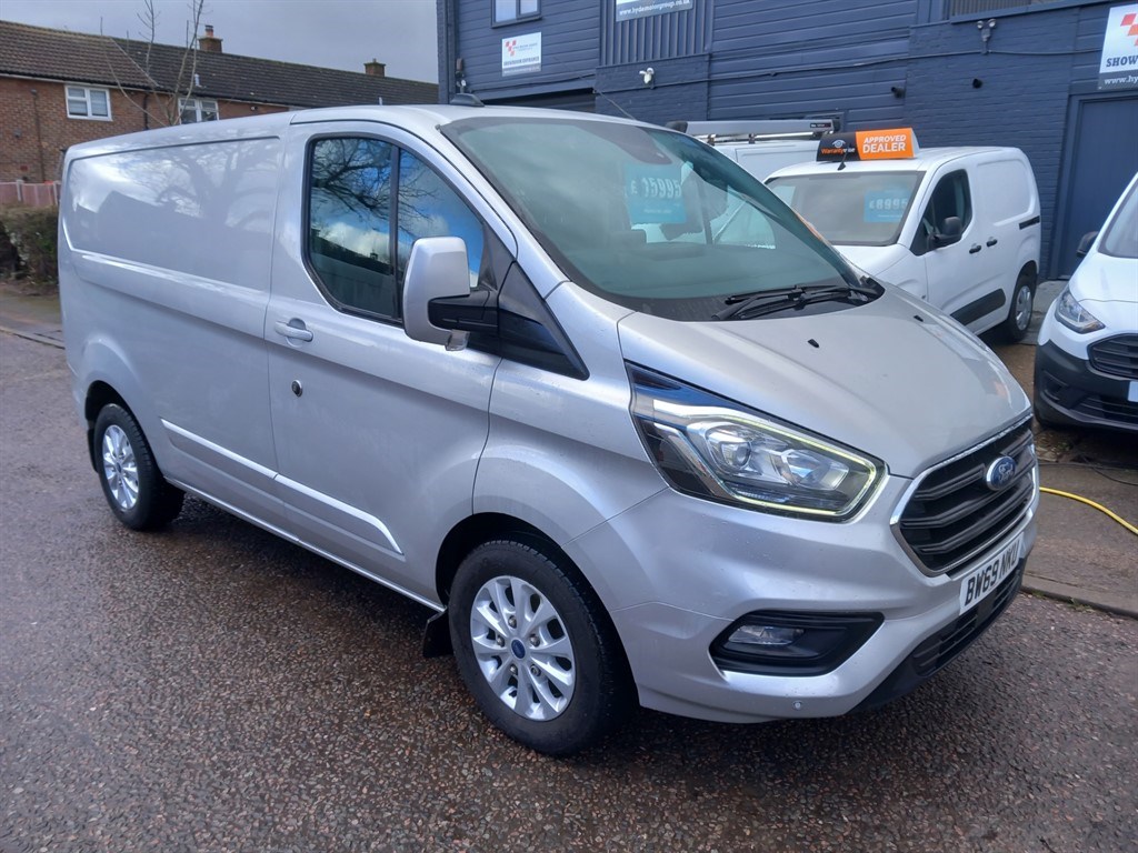 Ford Transit Custom Listing Image