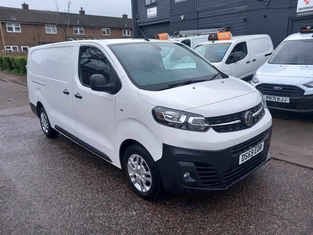 Vauxhall Vivaro Listing Image