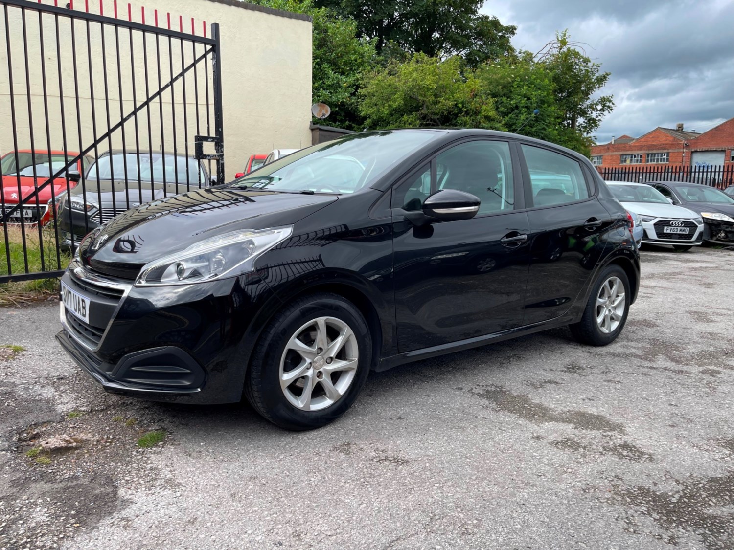 Peugeot 208 Listing Image