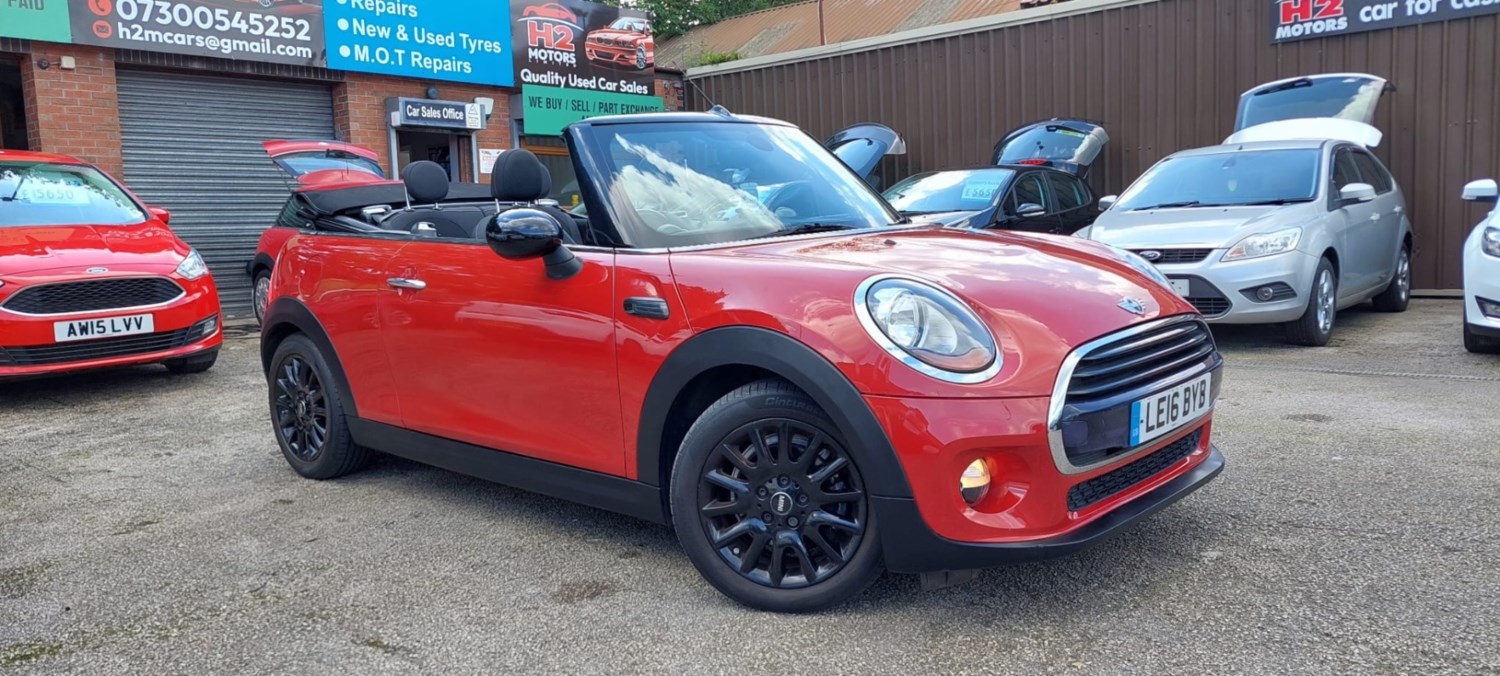 MINI Convertible Listing Image