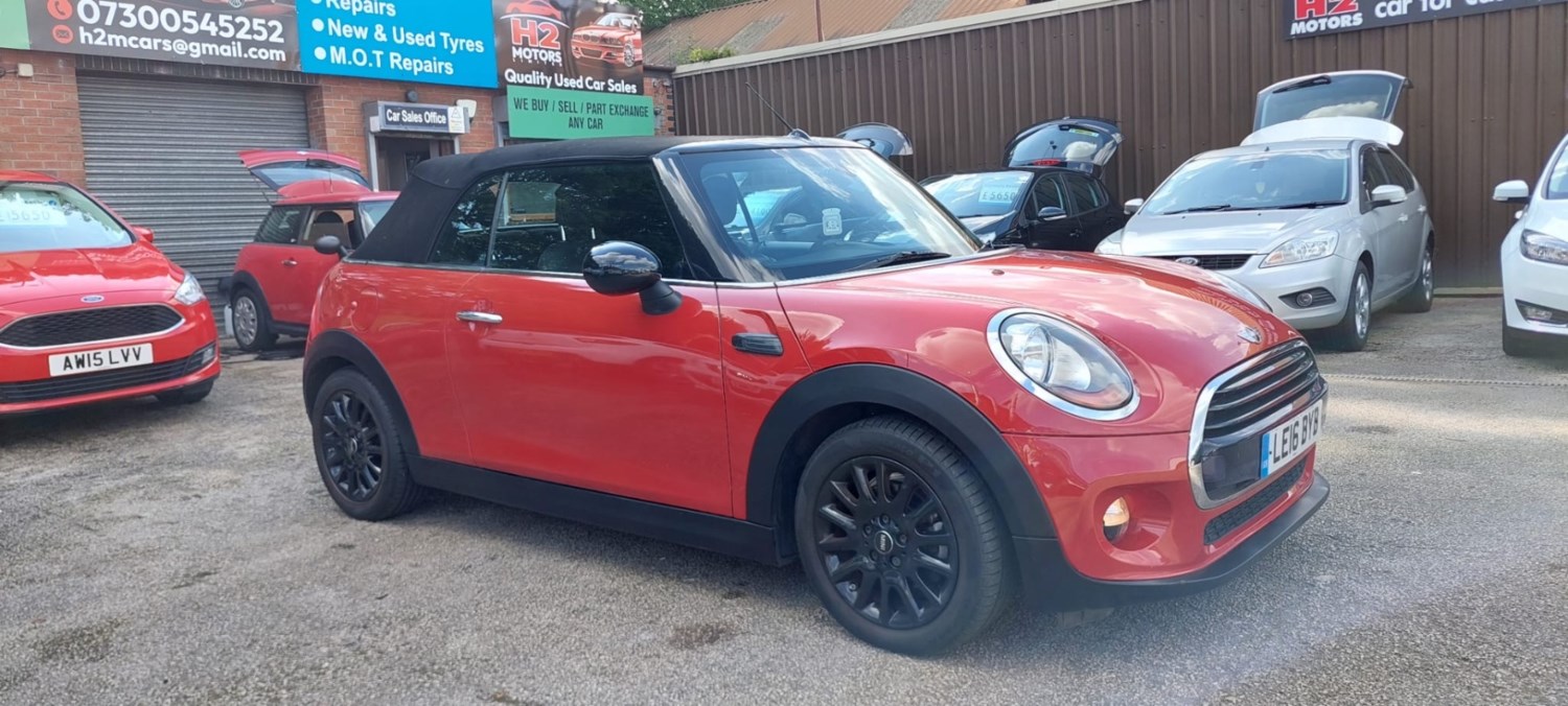 MINI Convertible Listing Image