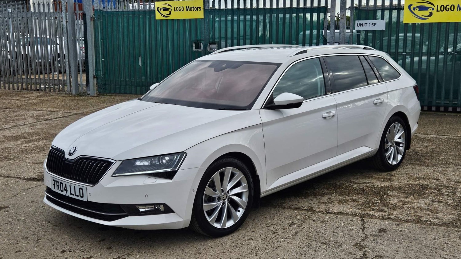 Skoda Superb Listing Image