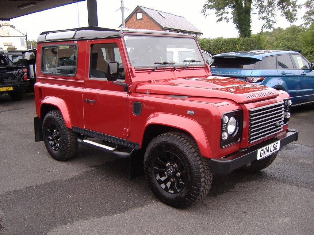 Land Rover Defender 90 Listing Image