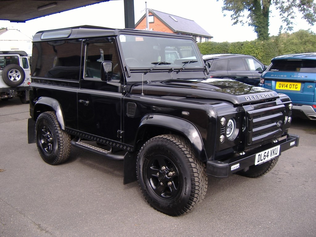 Land Rover Defender 90 Listing Image