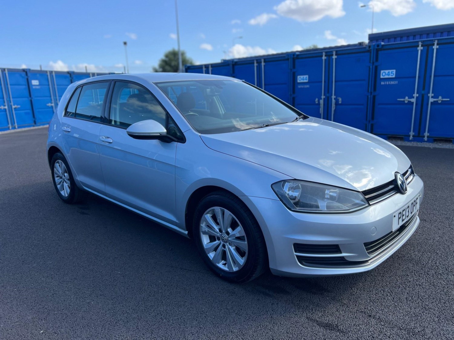 Volkswagen Golf Listing Image