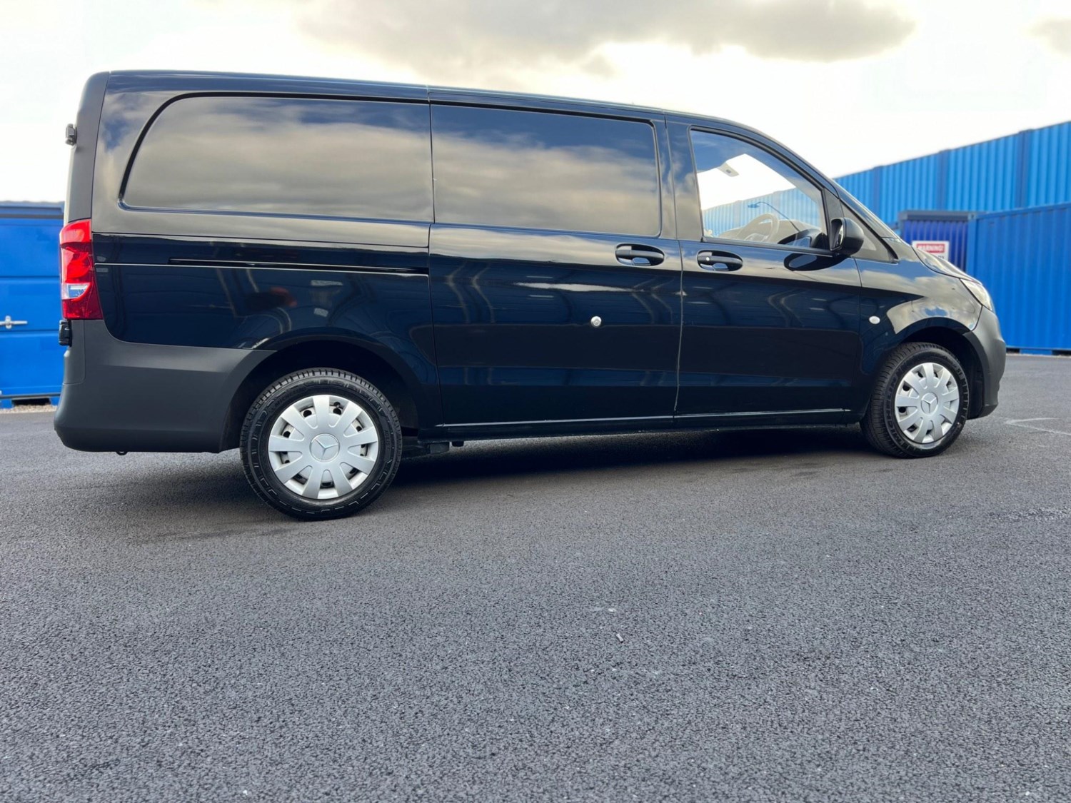 Mercedes-Benz Vito Listing Image