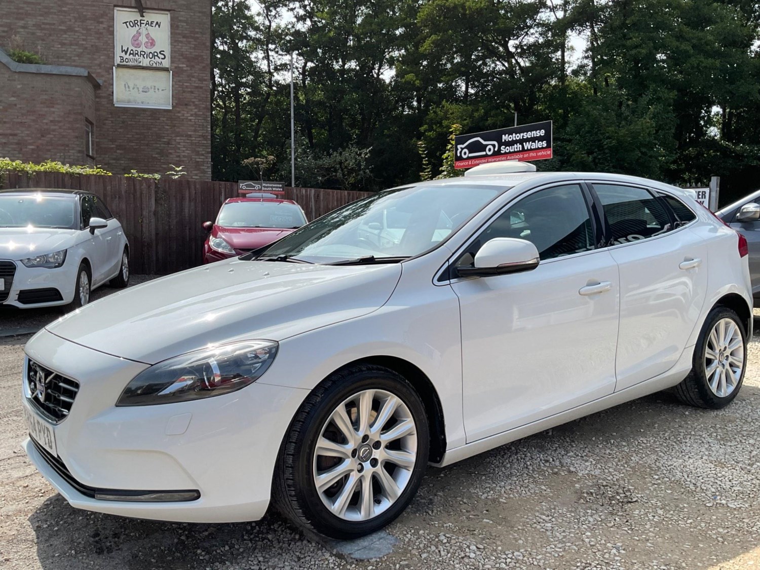 Volvo V40 Listing Image