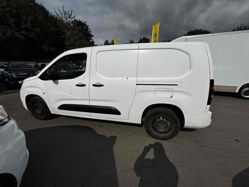 Vauxhall Combo Listing Image