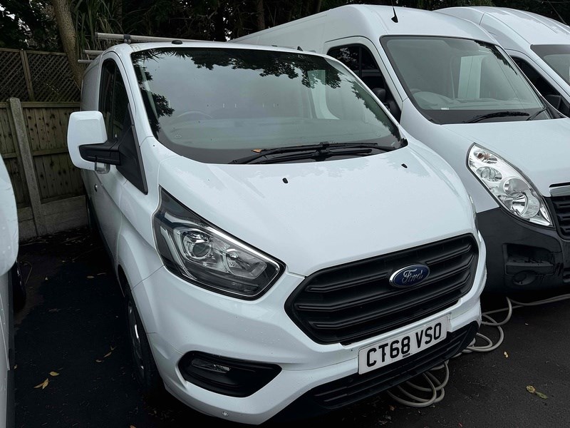 Ford Transit Custom Listing Image