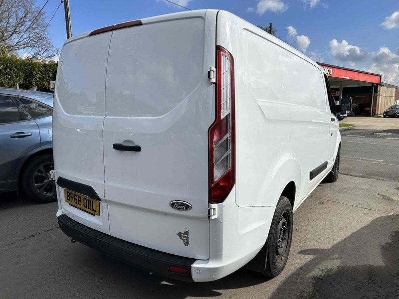 Ford Transit Custom Listing Image