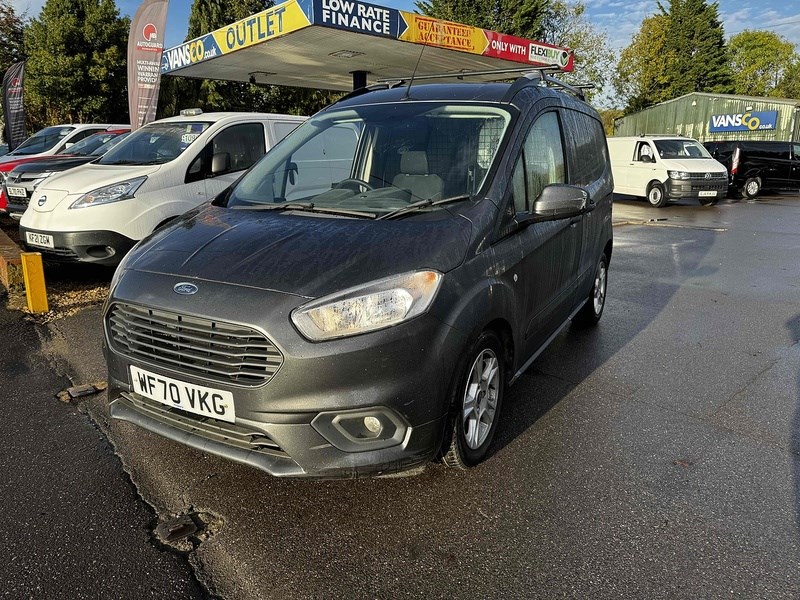 Ford Transit Courier Listing Image