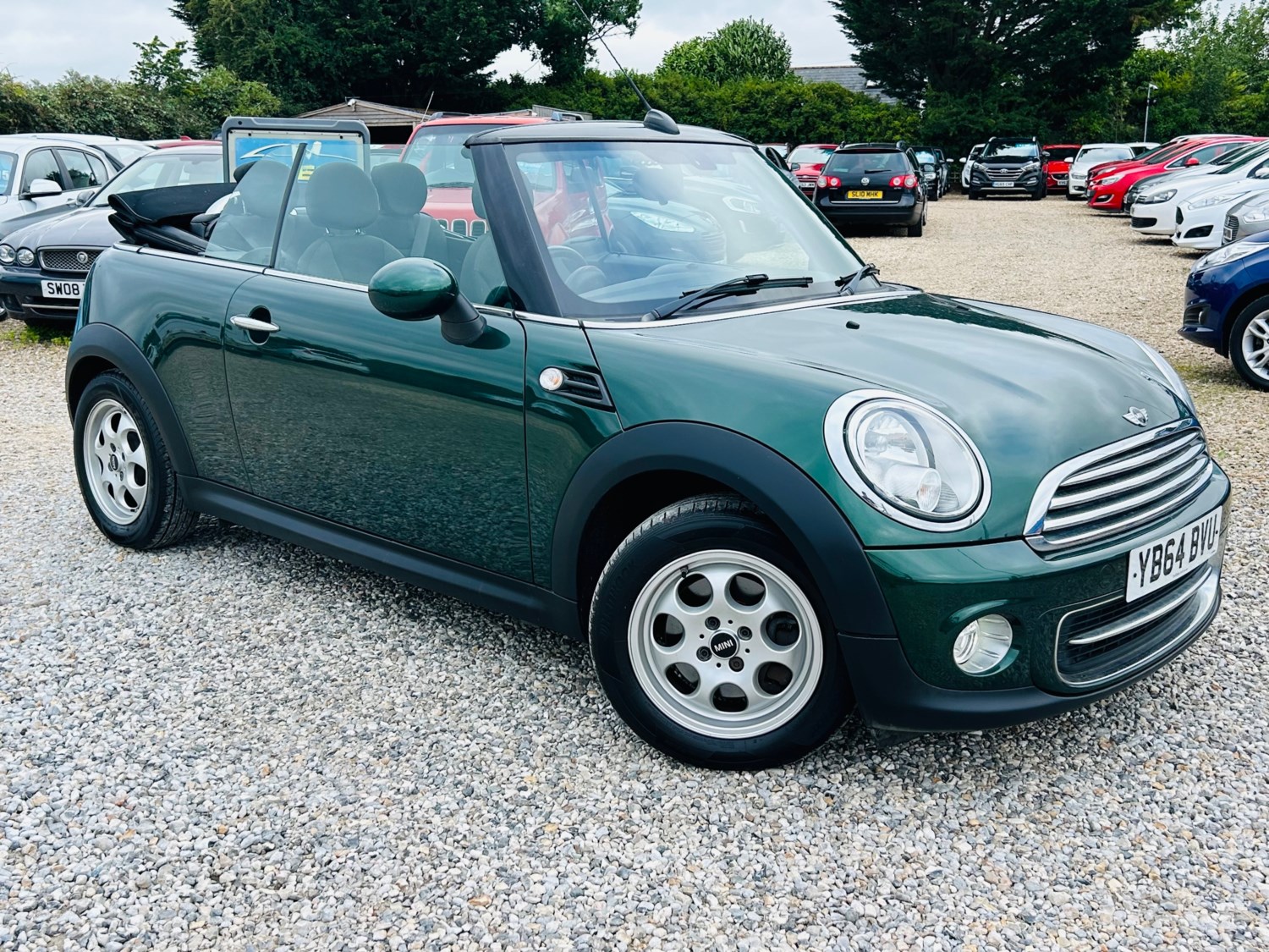 MINI Convertible Listing Image