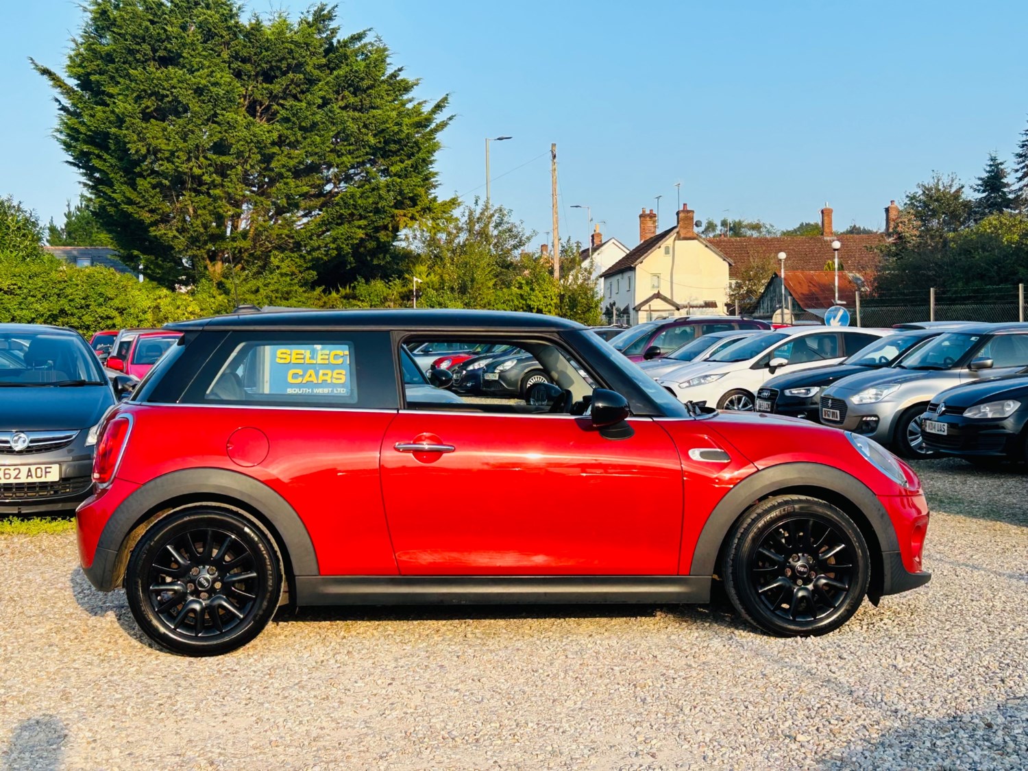 MINI Hatch Listing Image