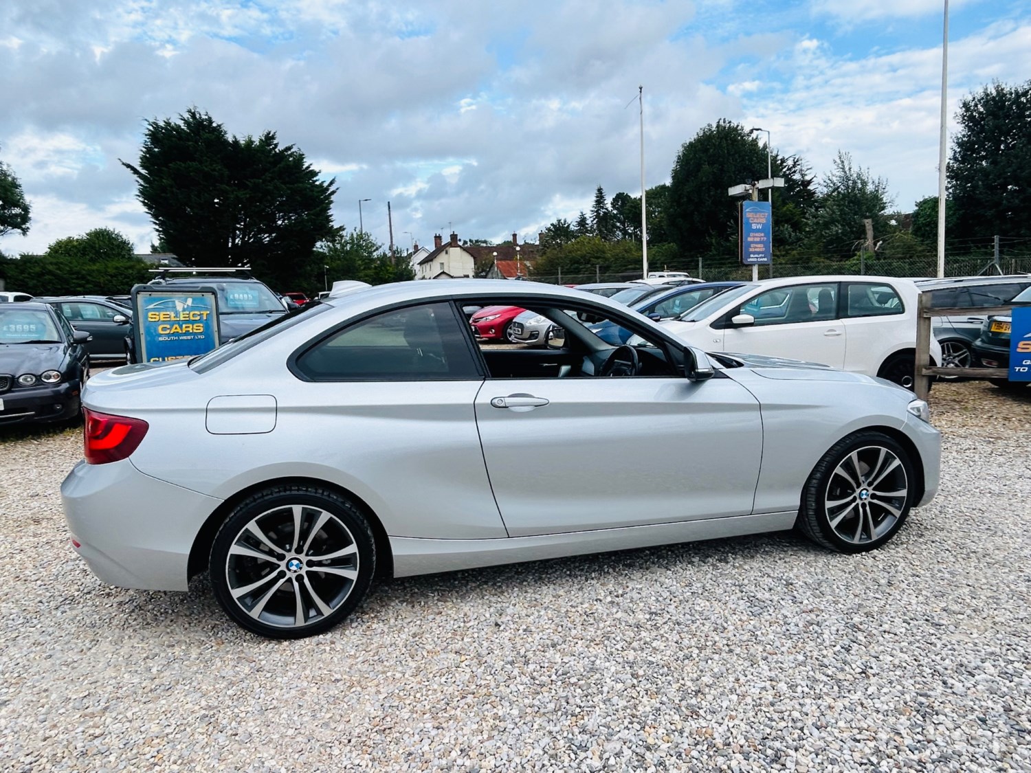 BMW 2 Series Listing Image