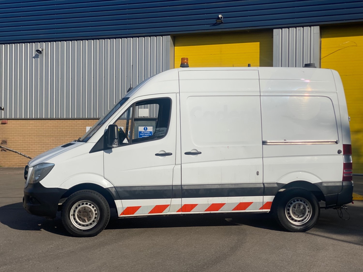 Mercedes-Benz Sprinter Listing Image