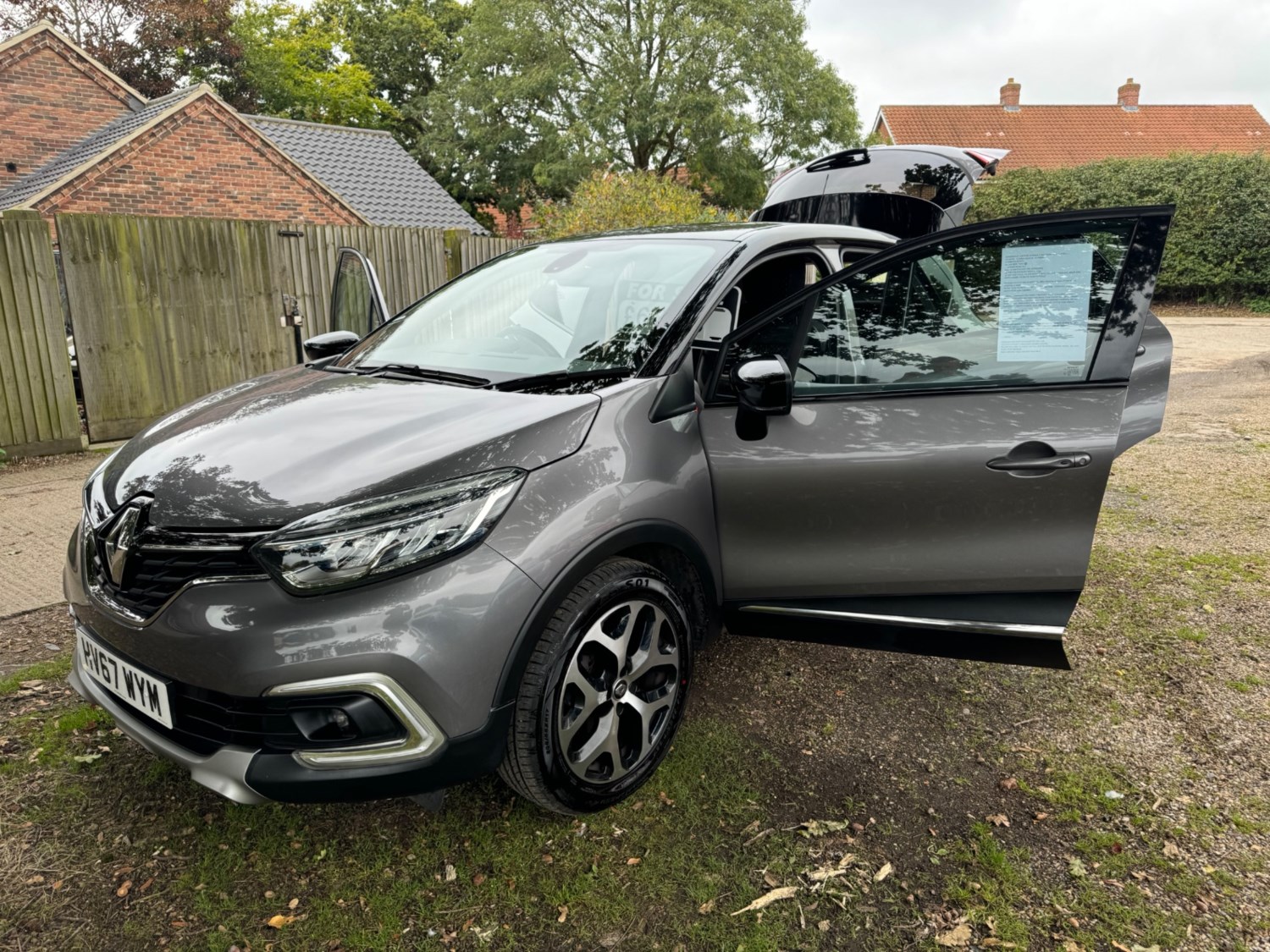 Renault Captur Listing Image