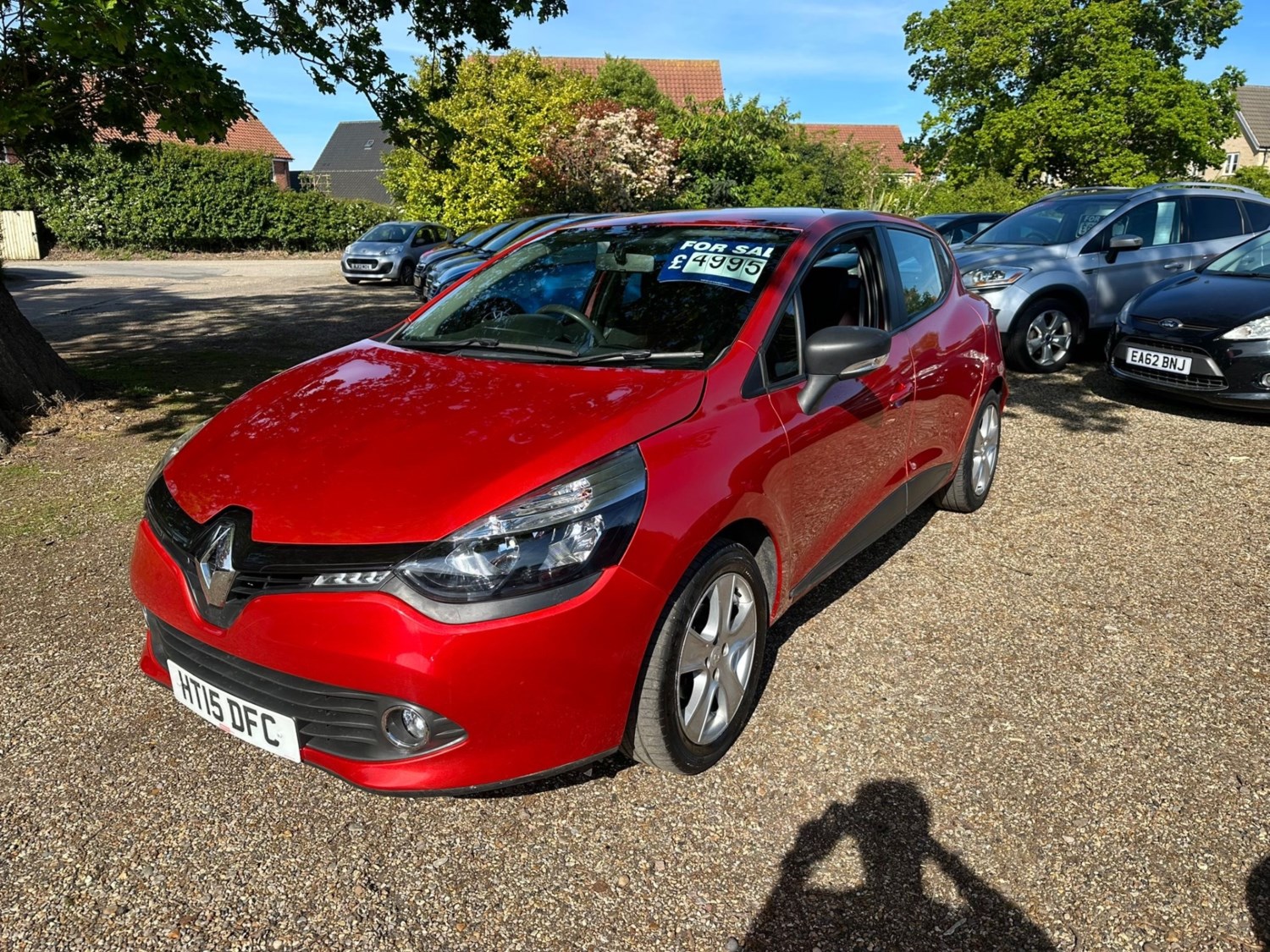 Renault Clio Listing Image