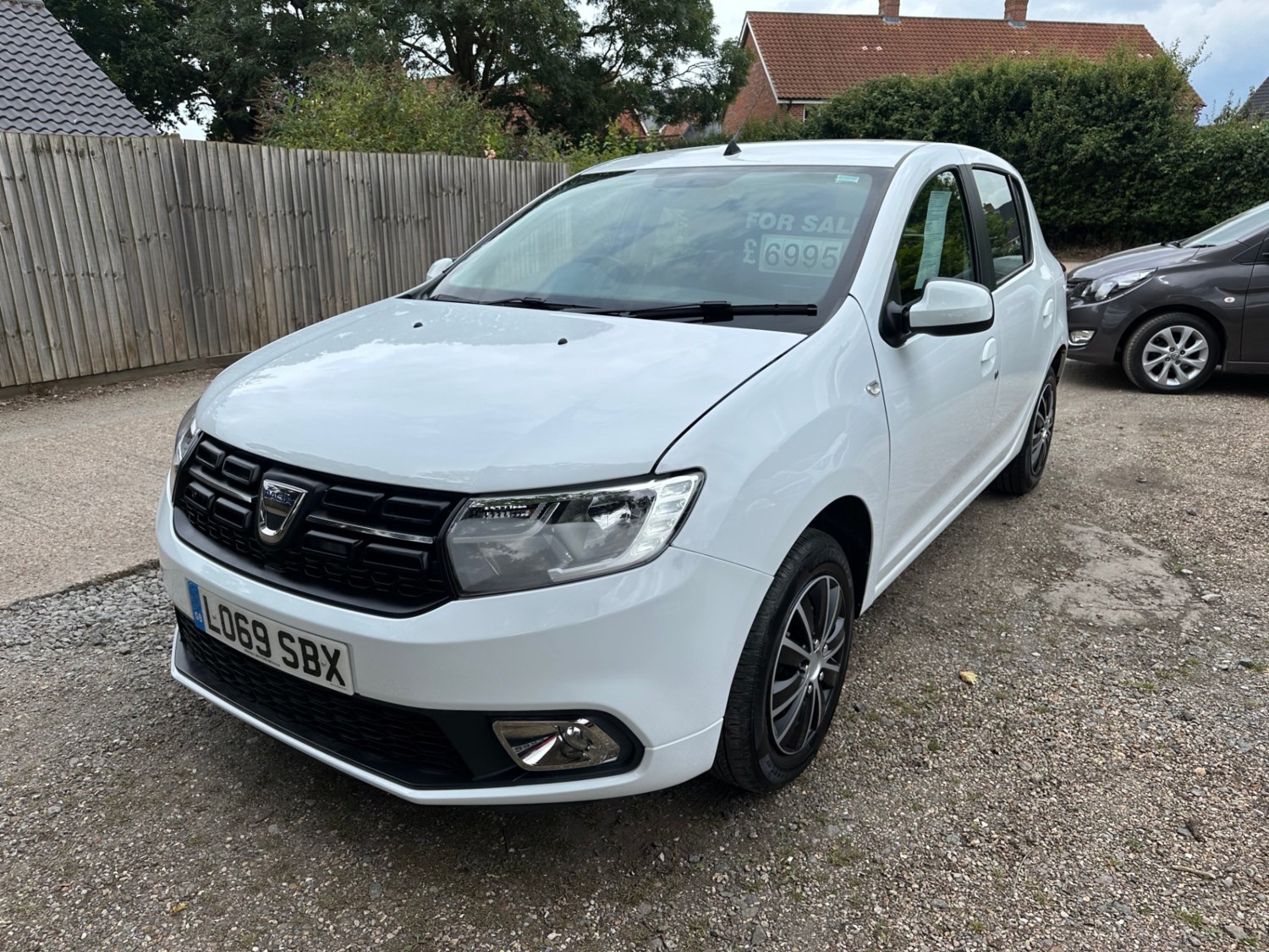 Dacia Sandero Listing Image