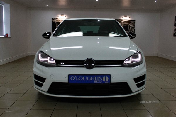 Volkswagen Golf Listing Image