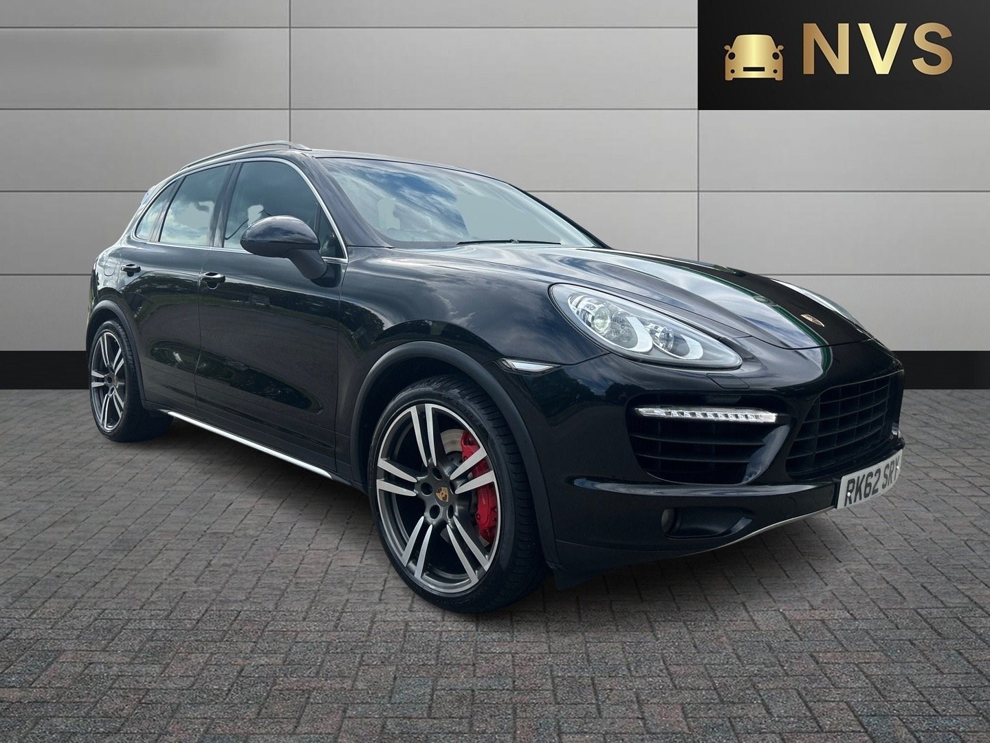 Porsche Cayenne Listing Image