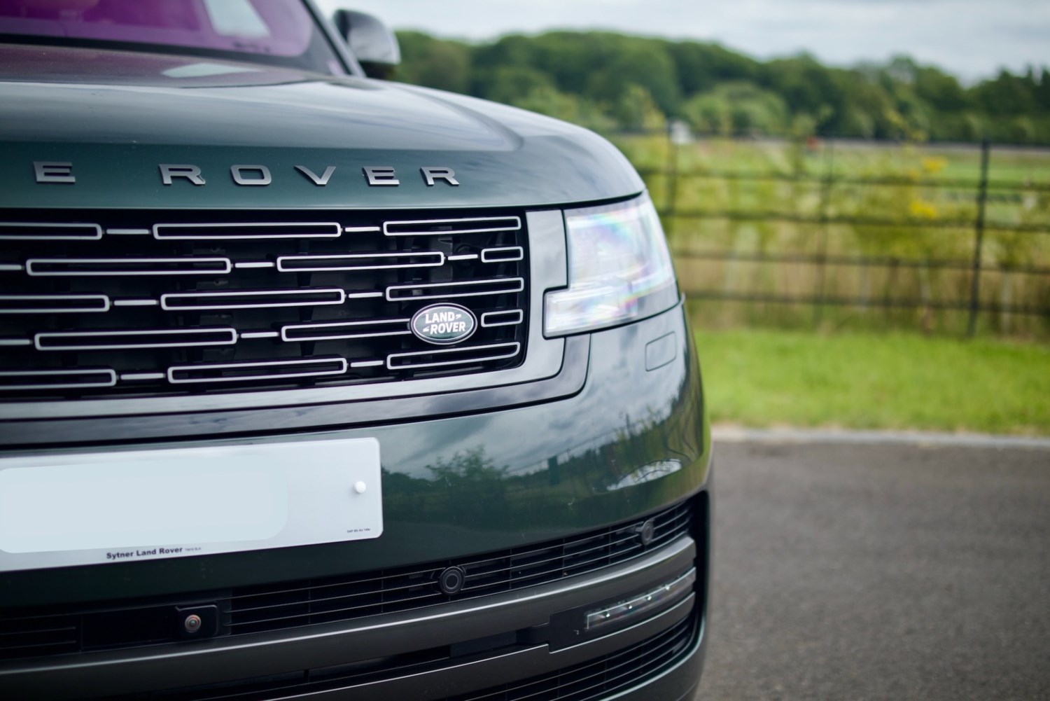 Land Rover Range Rover Listing Image