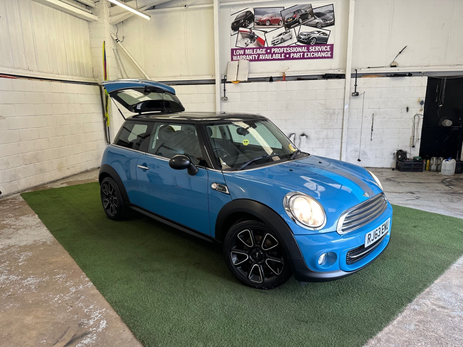 MINI Hatch Listing Image