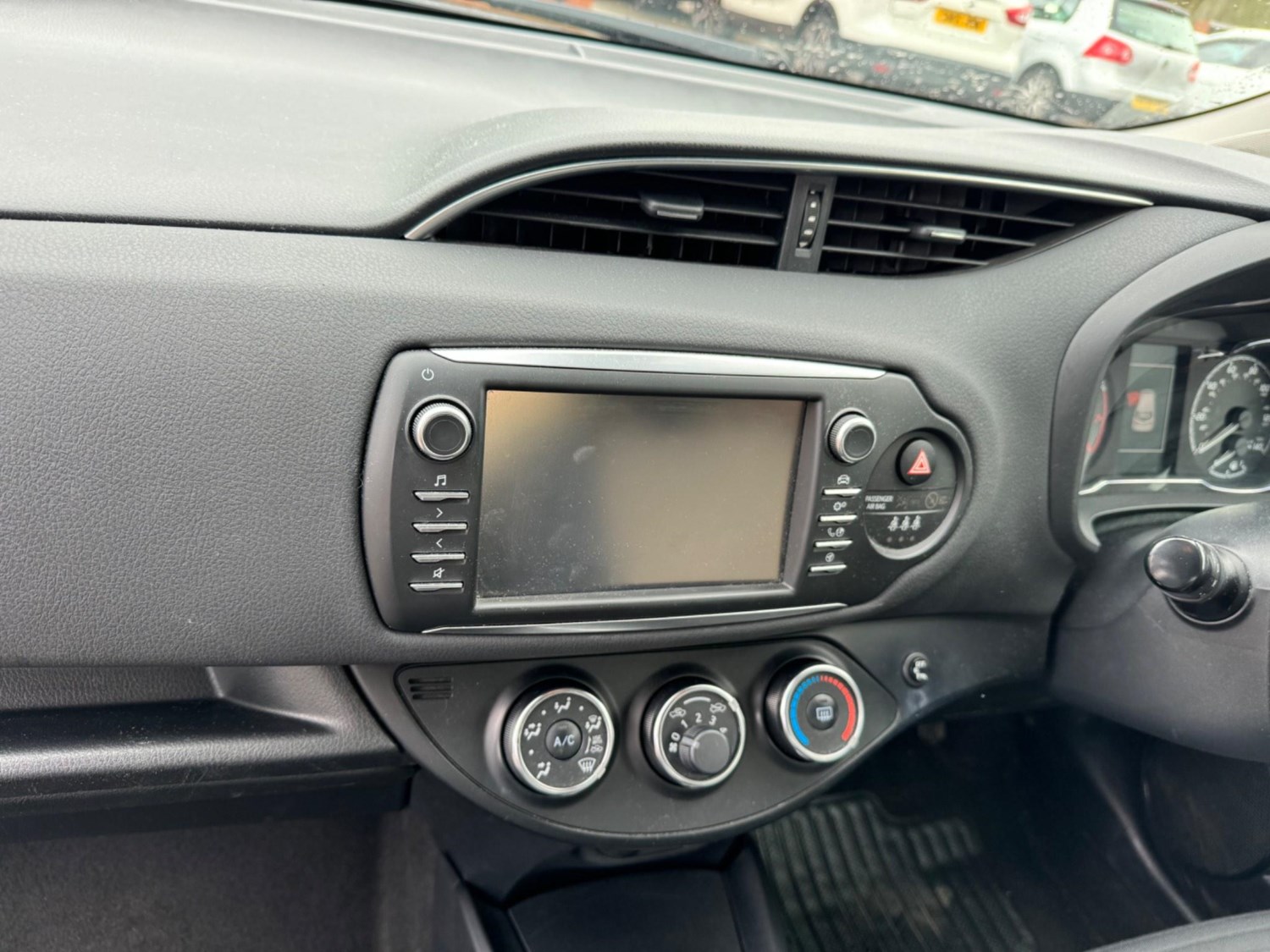 Toyota Yaris Listing Image