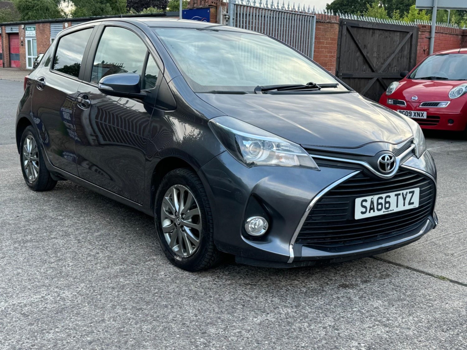 Toyota Yaris Listing Image