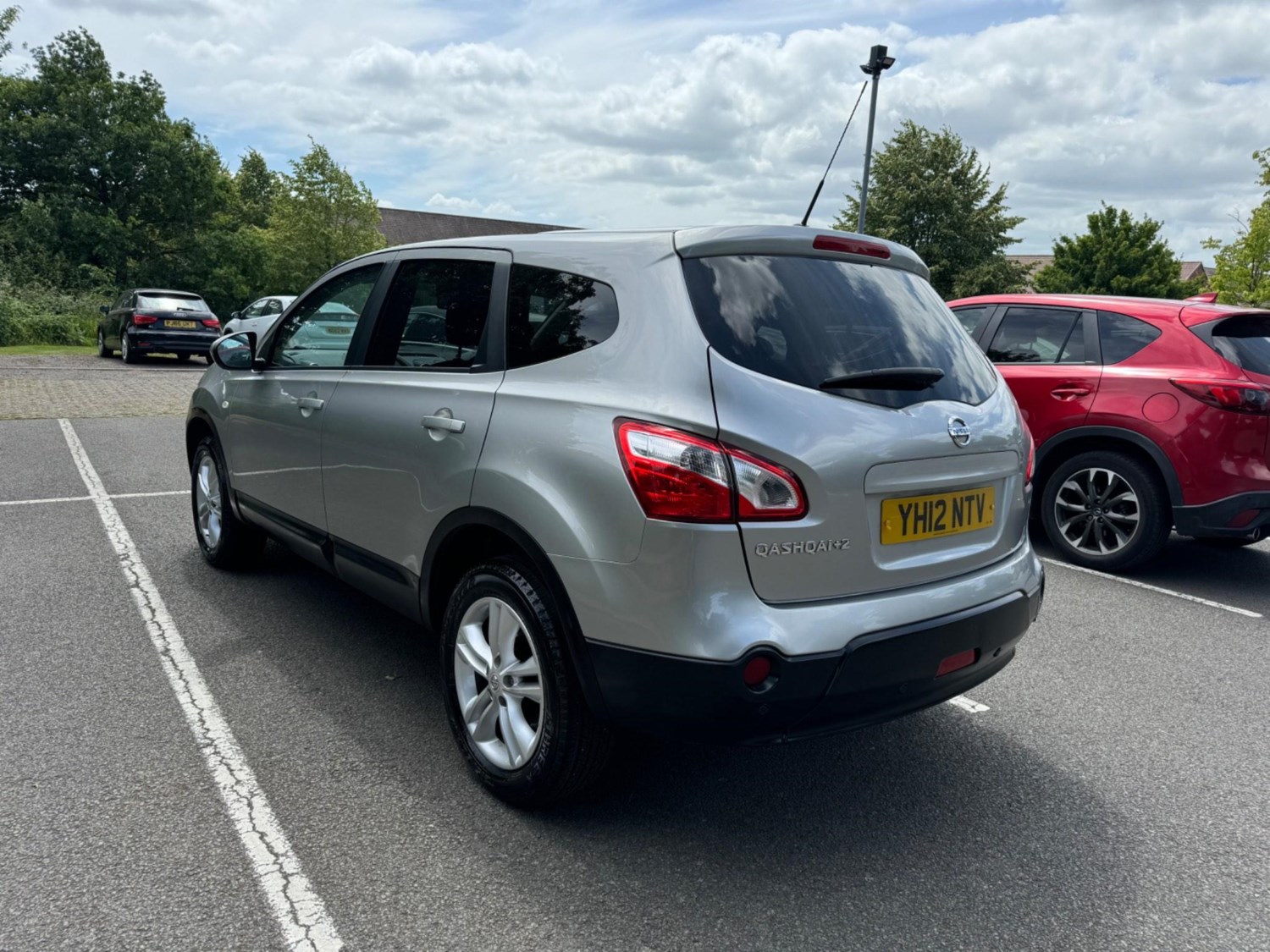 Nissan Qashqai+2 Listing Image